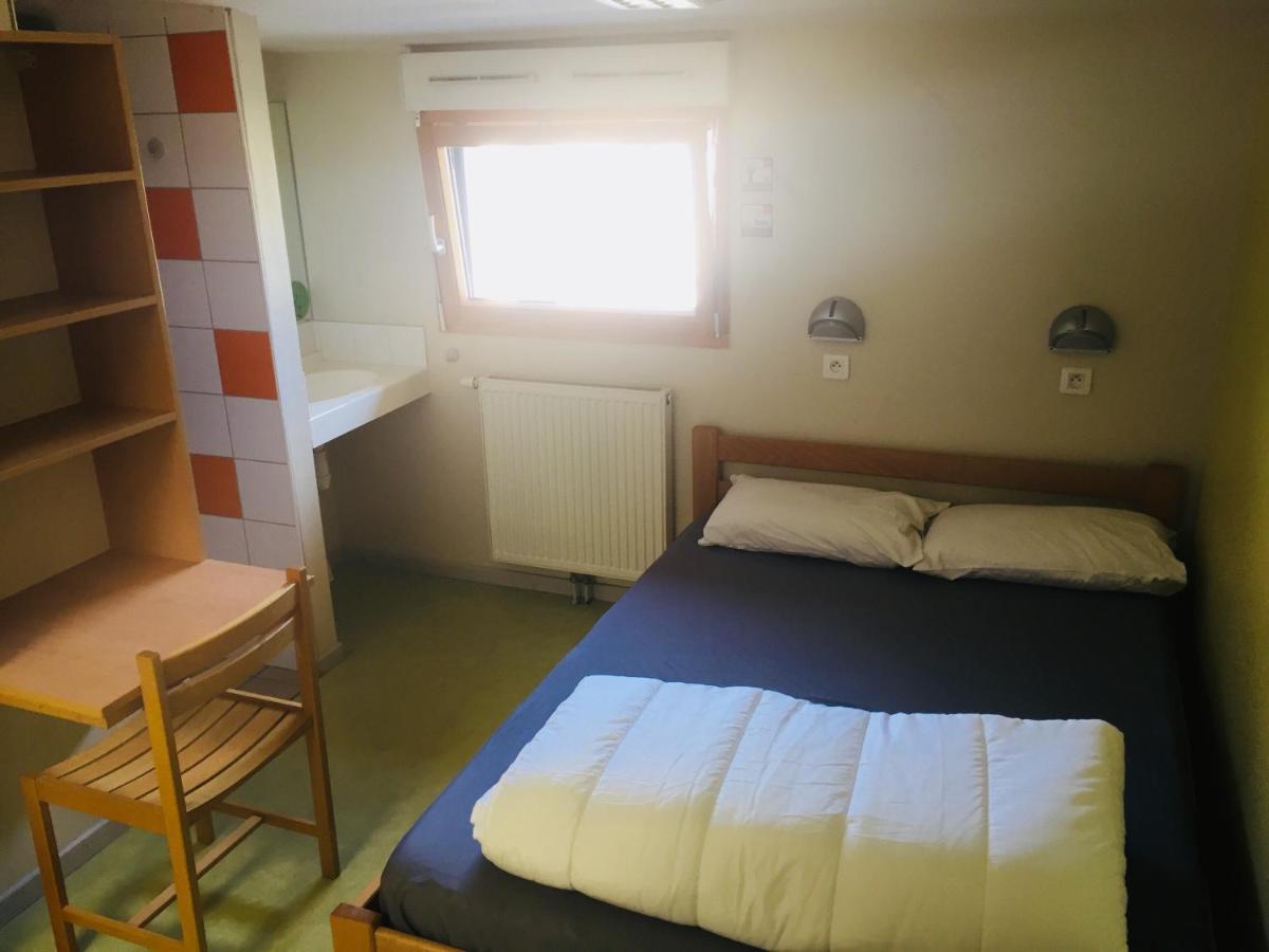Auberge De Jeunesse Hi Pontarlier Dış mekan fotoğraf